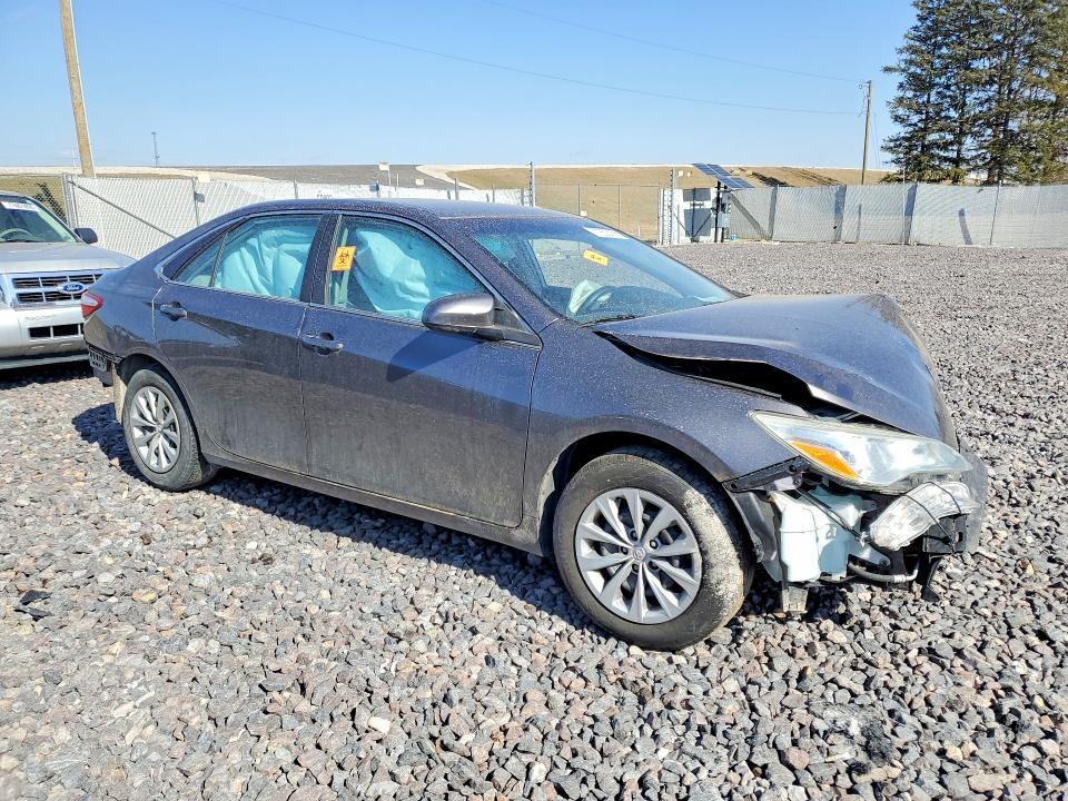 2015 TOYOTA CAMRY LE — Фото 4 из 12