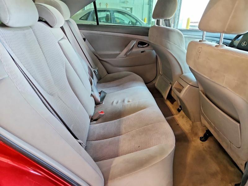 2011 TOYOTA CAMRY LE — Фото 10 из 12