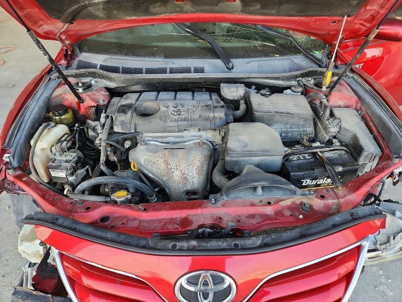 2011 TOYOTA CAMRY LE — Фото 11 из 12