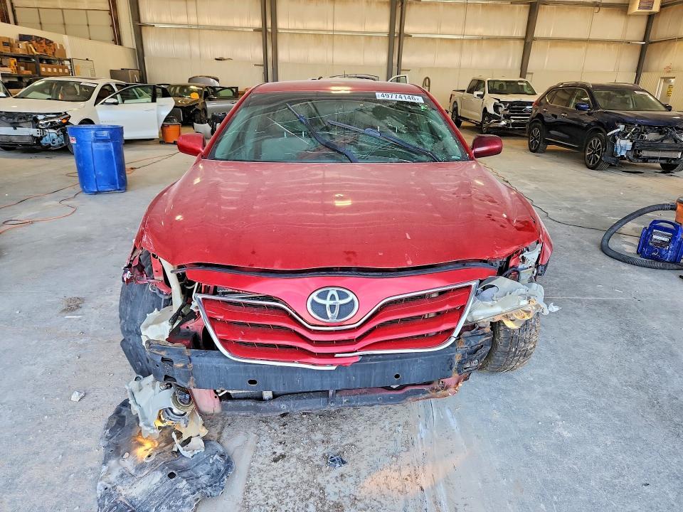 2011 TOYOTA CAMRY LE — Фото 5 из 12