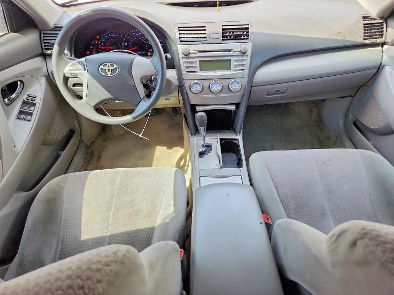 2011 TOYOTA CAMRY LE — Фото 8 из 12