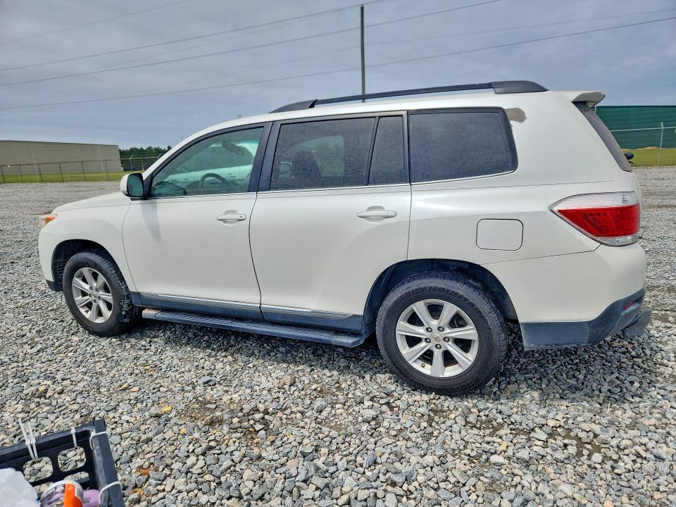 2011 TOYOTA HIGHLANDER BASE — Фото 2 из 13