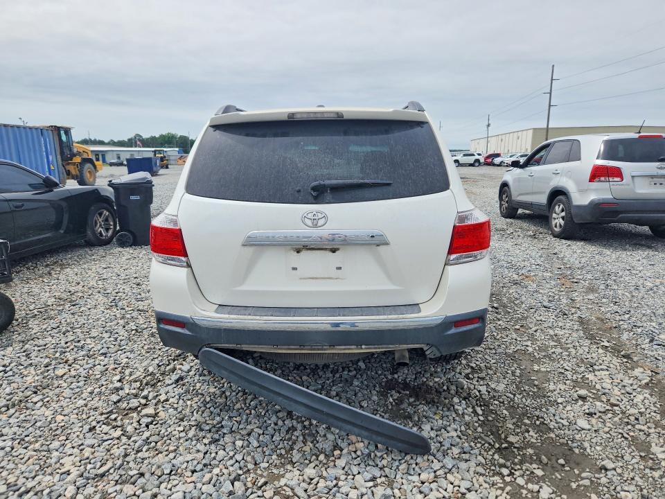 2011 TOYOTA HIGHLANDER BASE — Фото 6 из 13