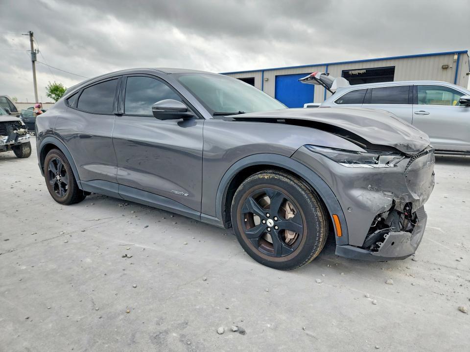 2021 FORD MUSTANG MACH-E SELECT — Фото 4 из 13