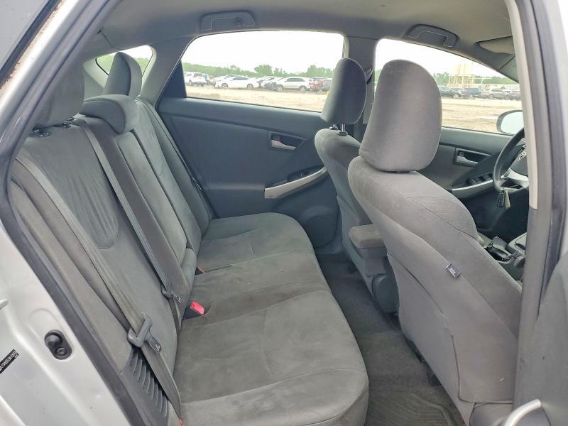 2010 TOYOTA PRIUS II — Фото 10 из 12