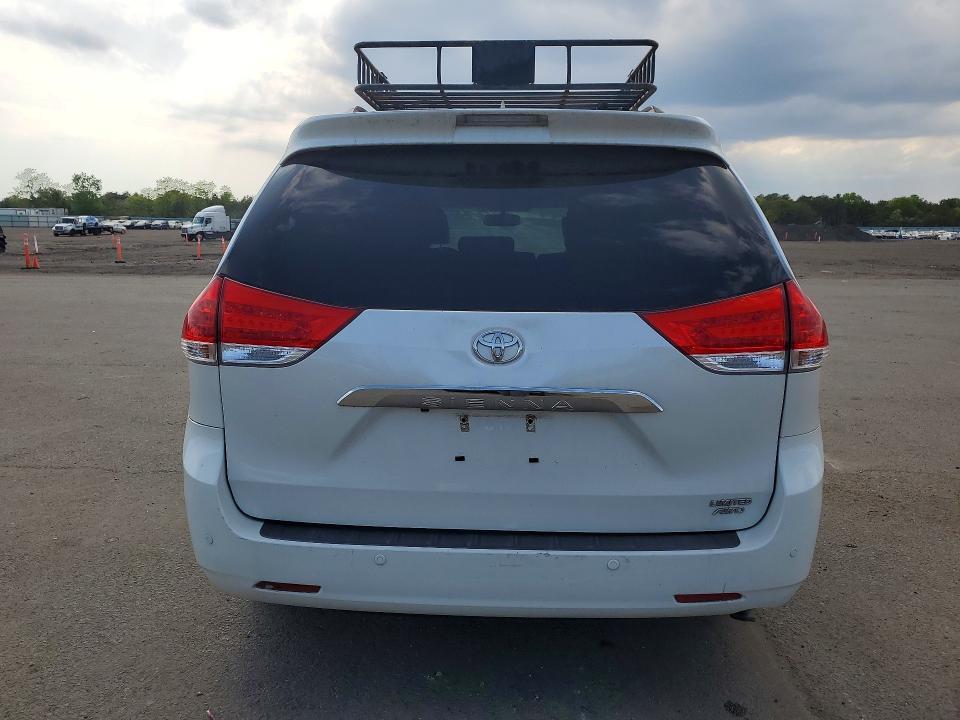 2013 TOYOTA SIENNA LIMITED 7-PASSENGER — Фото 6 из 13