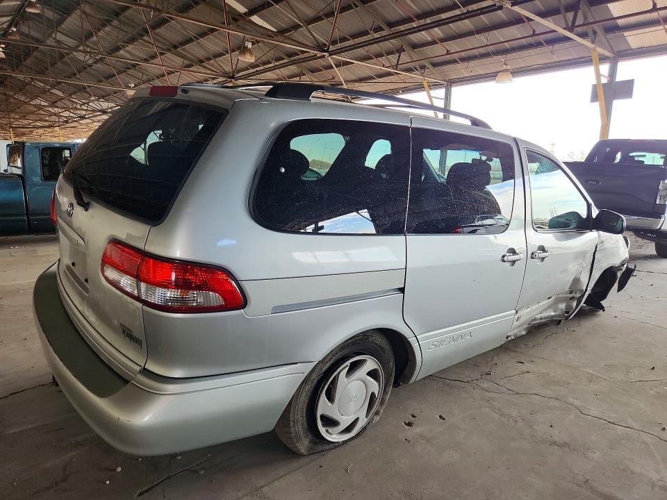 2003 TOYOTA SIENNA LE — Фото 3 из 13