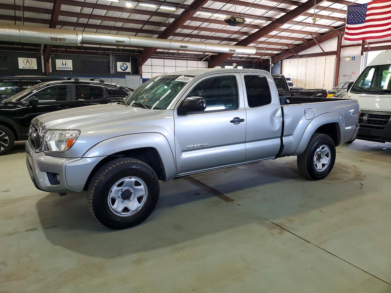 2014 TOYOTA TACOMA V6