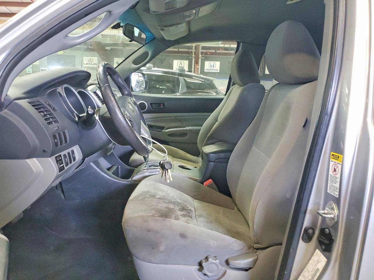 2014 TOYOTA TACOMA V6 — Фото 7 из 12