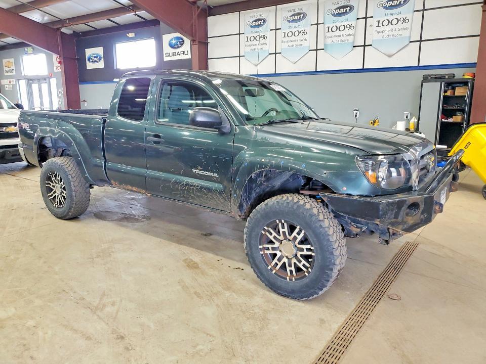 2010 TOYOTA TACOMA V6 — Фото 4 из 12