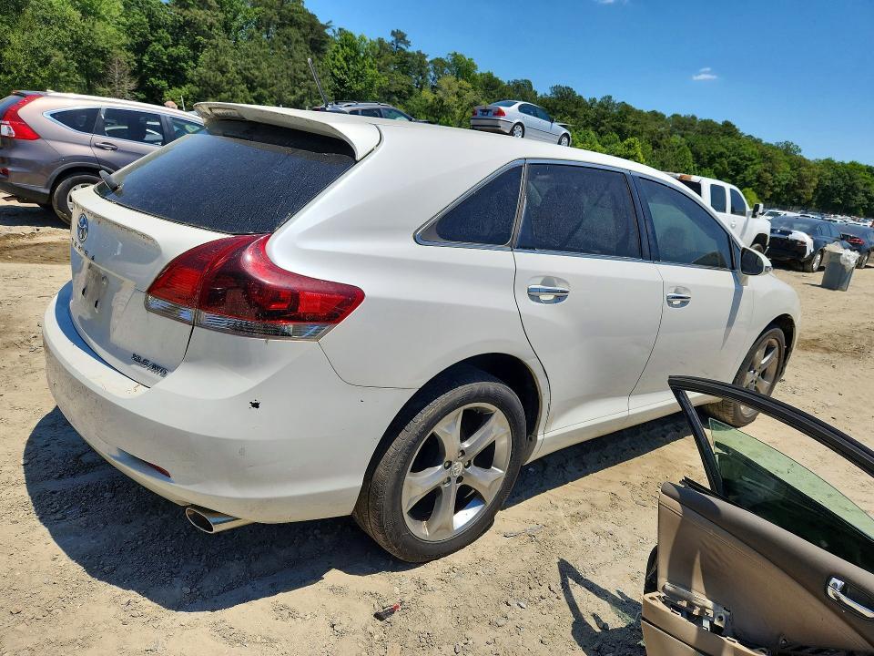 2013 TOYOTA VENZA XLE — Фото 3 из 13