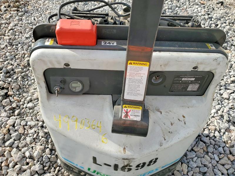 2016 UNICARRIERS WLXT2W7S22V PALLET JACK — Фото 8 из 10