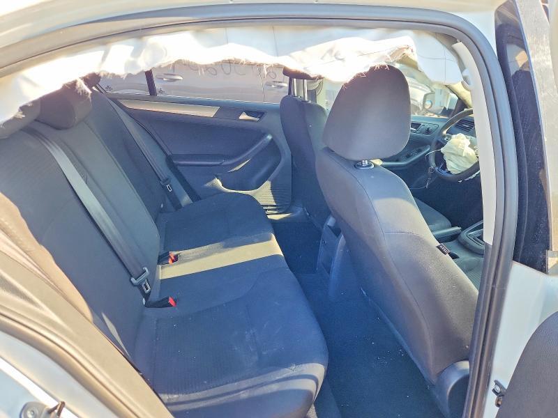 2015 VOLKSWAGEN JETTA BASE — Фото 10 из 13
