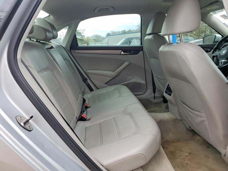 2014 VOLKSWAGEN PASSAT SE — Фото 10 из 12