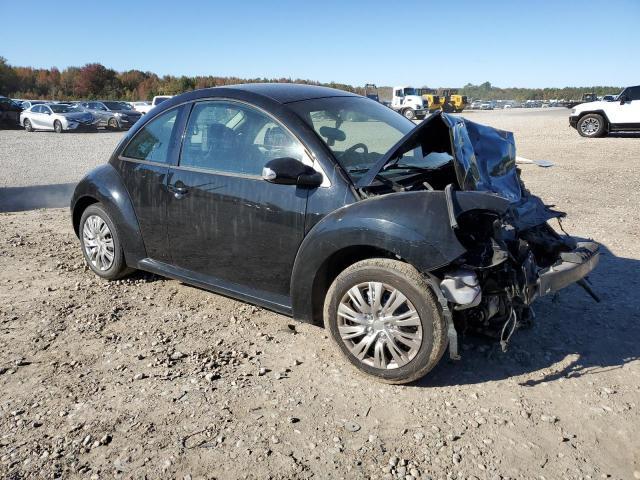 2010 VOLKSWAGEN NEW BEETLE — Фото 4 из 12