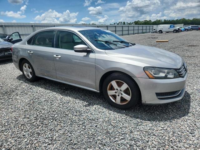 2014 VOLKSWAGEN PASSAT SE — Фото 4 из 12