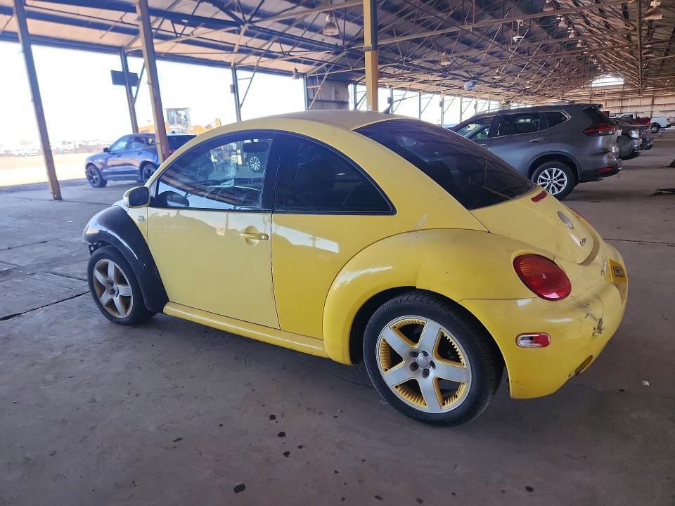 2002 VOLKSWAGEN NEW BEETLE GLS — Фото 2 из 12
