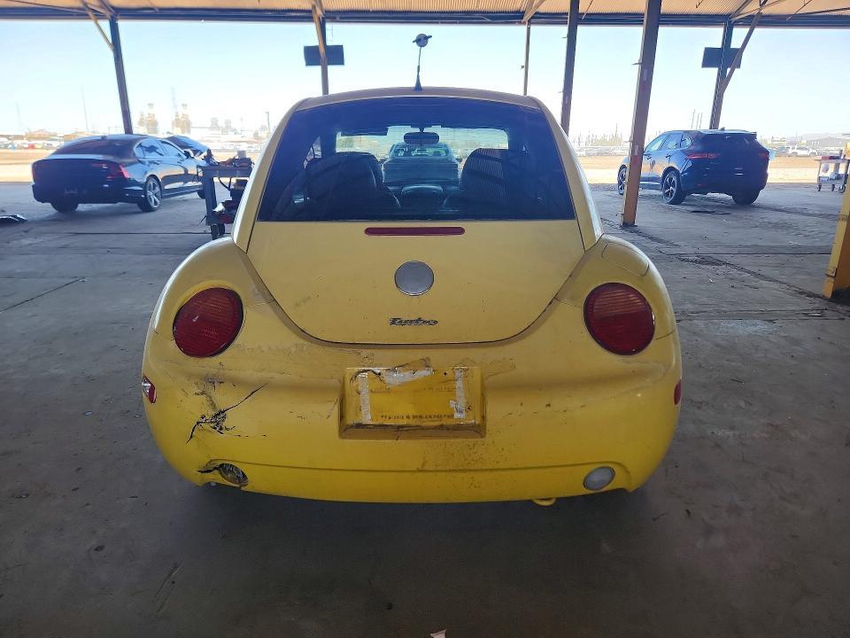 2002 VOLKSWAGEN NEW BEETLE GLS — Фото 6 из 12