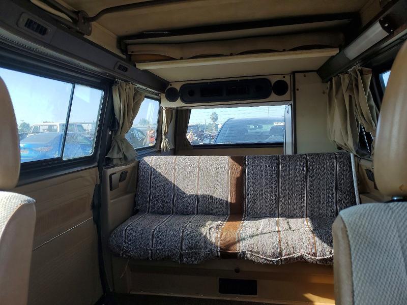 1987 VOLKSWAGEN VANAGON KOMBI — Фото 10 из 13