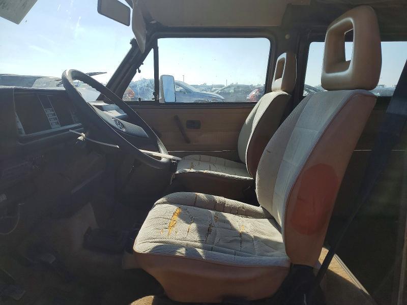 1987 VOLKSWAGEN VANAGON KOMBI — Фото 7 из 13