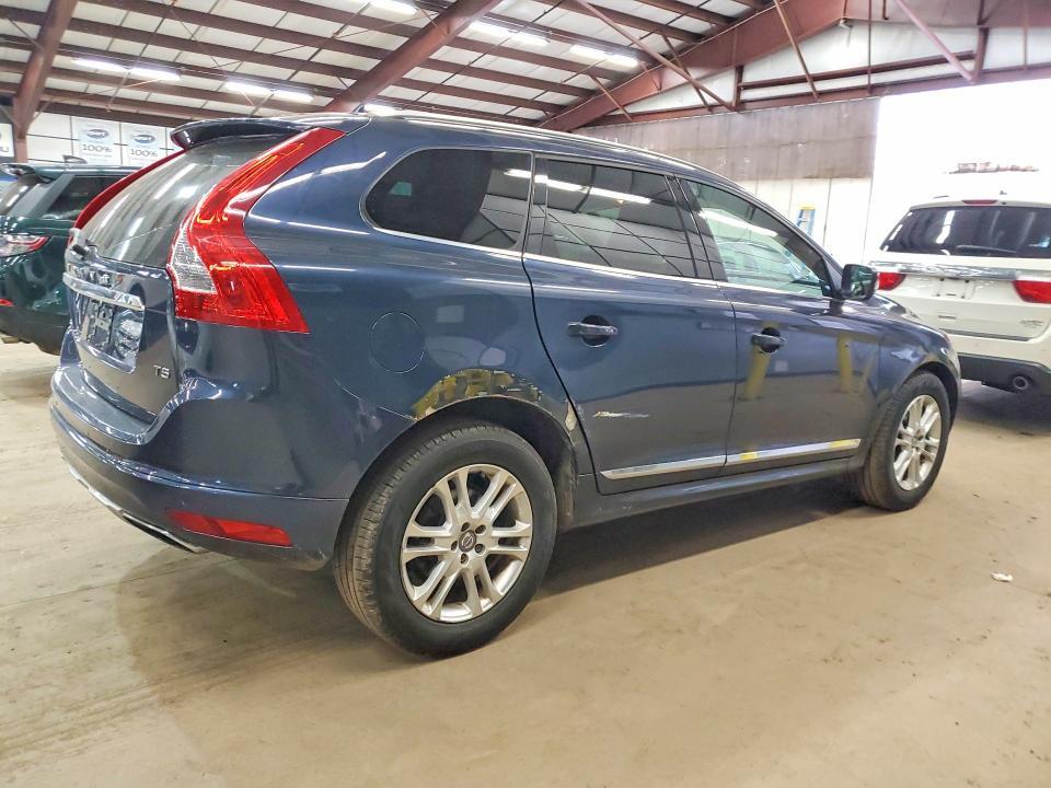 2015 VOLVO XC60 T5 PREMIER — Фото 3 из 13