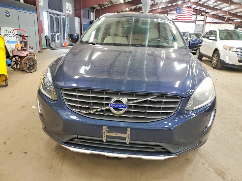 2015 VOLVO XC60 T5 PREMIER — Фото 5 из 13