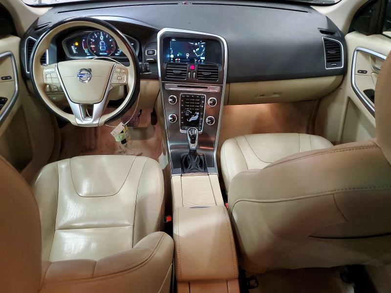 2015 VOLVO XC60 T5 PREMIER — Фото 8 из 13