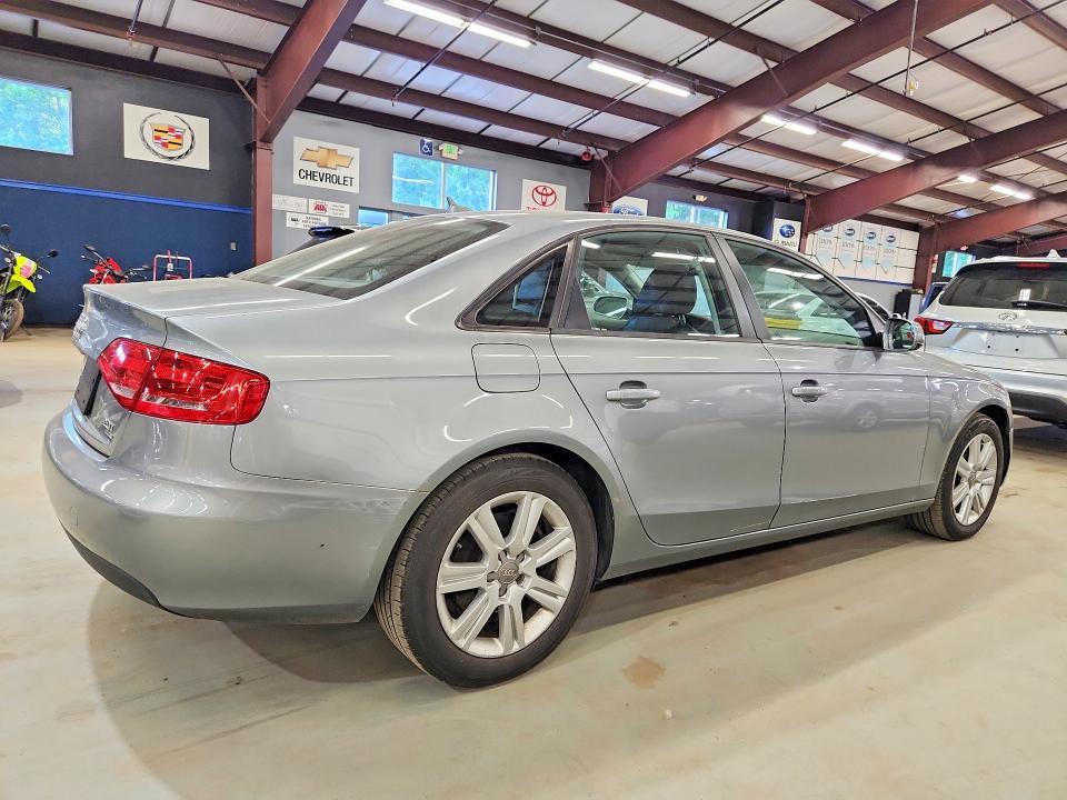 2010 AUDI A4 PREMIUM — Фото 3 из 12
