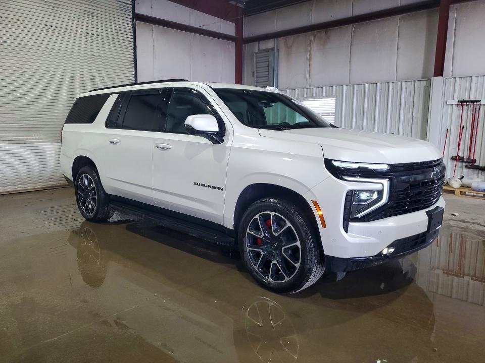 2025 CHEVROLET SUBURBAN K1500 RST — Фото 4 из 14