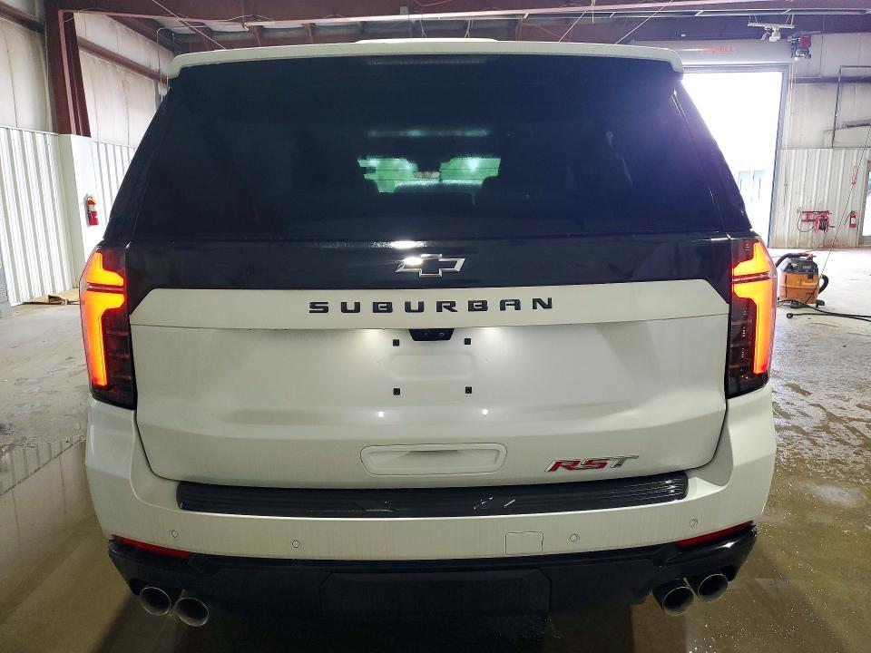 2025 CHEVROLET SUBURBAN K1500 RST — Фото 6 из 14