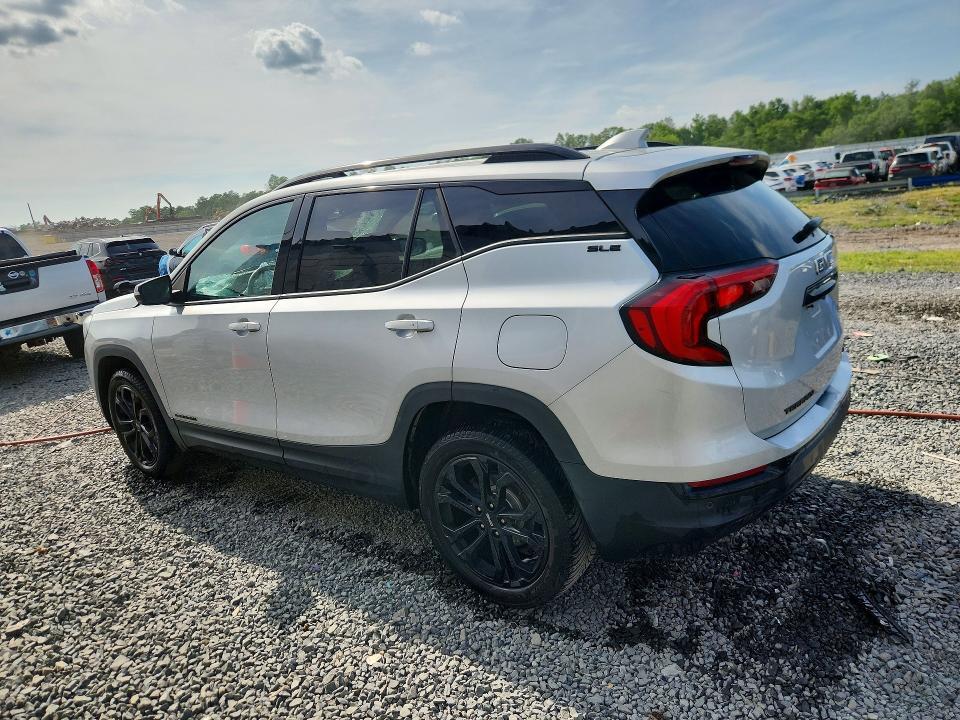 2021 GMC TERRAIN SLE — Фото 2 из 13