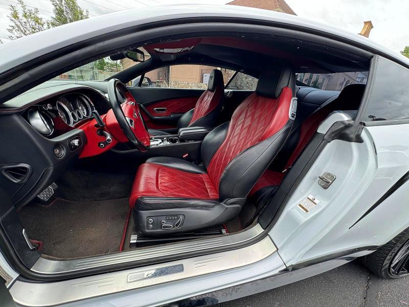 2015 BENTLEY CONTINENTAL GT V8 S — Фото 7 из 12