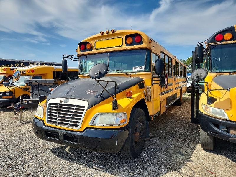 2009 BLUEBIRD VISION - SCHOOL BUS — Фото 2 из 10