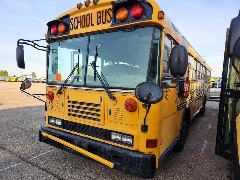 2005 BLUEBIRD ALL AMERICAN - FE - SCHOOL BUS — Фото 2 из 10