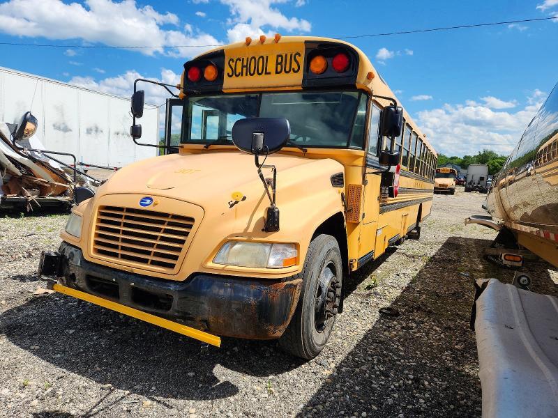 2012 BLUEBIRD VISION - SCHOOL BUS — Фото 2 из 10