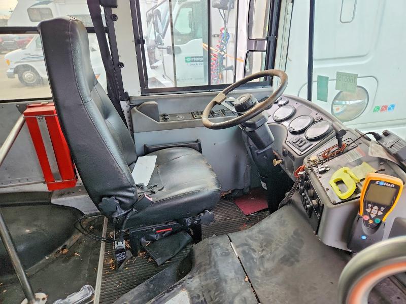 2014 BLUE BIRD SCHOOL BUS / TRANSIT BUS — Фото 5 из 10
