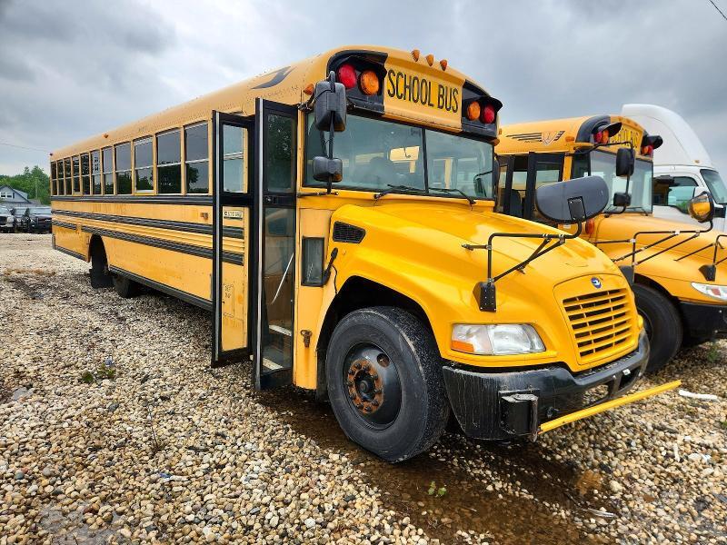 2012 BLUEBIRD VISION - SCHOOL BUS
