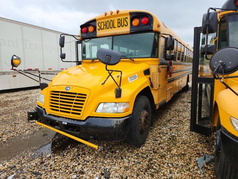 2012 BLUEBIRD VISION - SCHOOL BUS — Фото 2 из 10