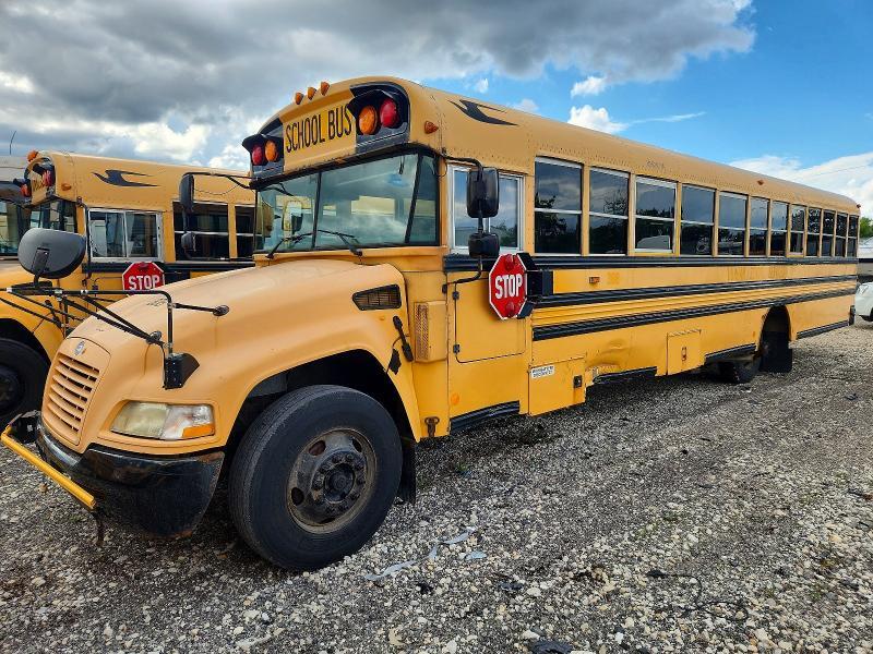 2012 BLUEBIRD VISION - SCHOOL BUS — Фото 2 из 10