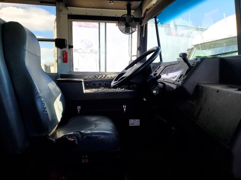 2012 BLUEBIRD VISION - SCHOOL BUS — Фото 5 из 10
