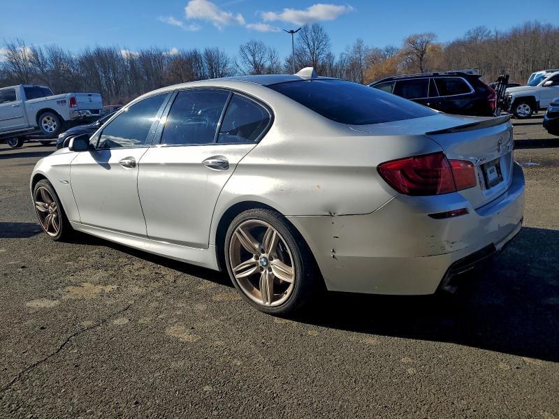 2013 BMW 550 XI — Фото 2 из 12