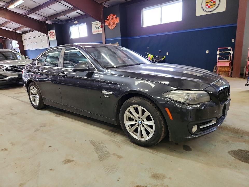 2015 BMW 528 XI — Фото 4 из 12
