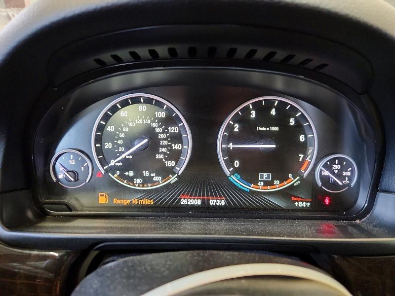 2015 BMW 528 XI — Фото 9 из 12