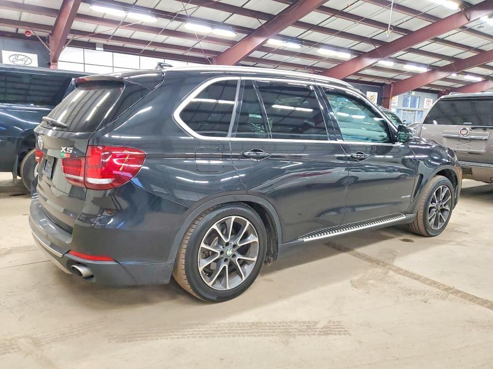 2015 BMW X5 XDRIVE35I — Фото 3 из 13