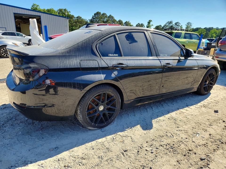 2014 BMW 320 I XDRIVE — Фото 3 из 12