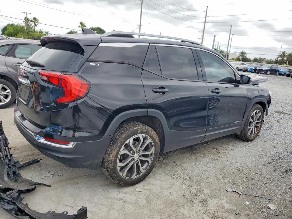 2021 GMC TERRAIN SLT — Фото 3 из 14