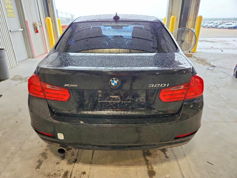 2014 BMW 320 I XDRIVE — Фото 6 из 12