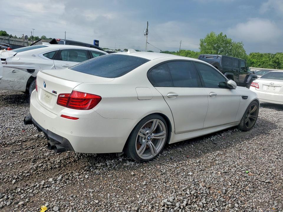2013 BMW M5 — Фото 3 из 12