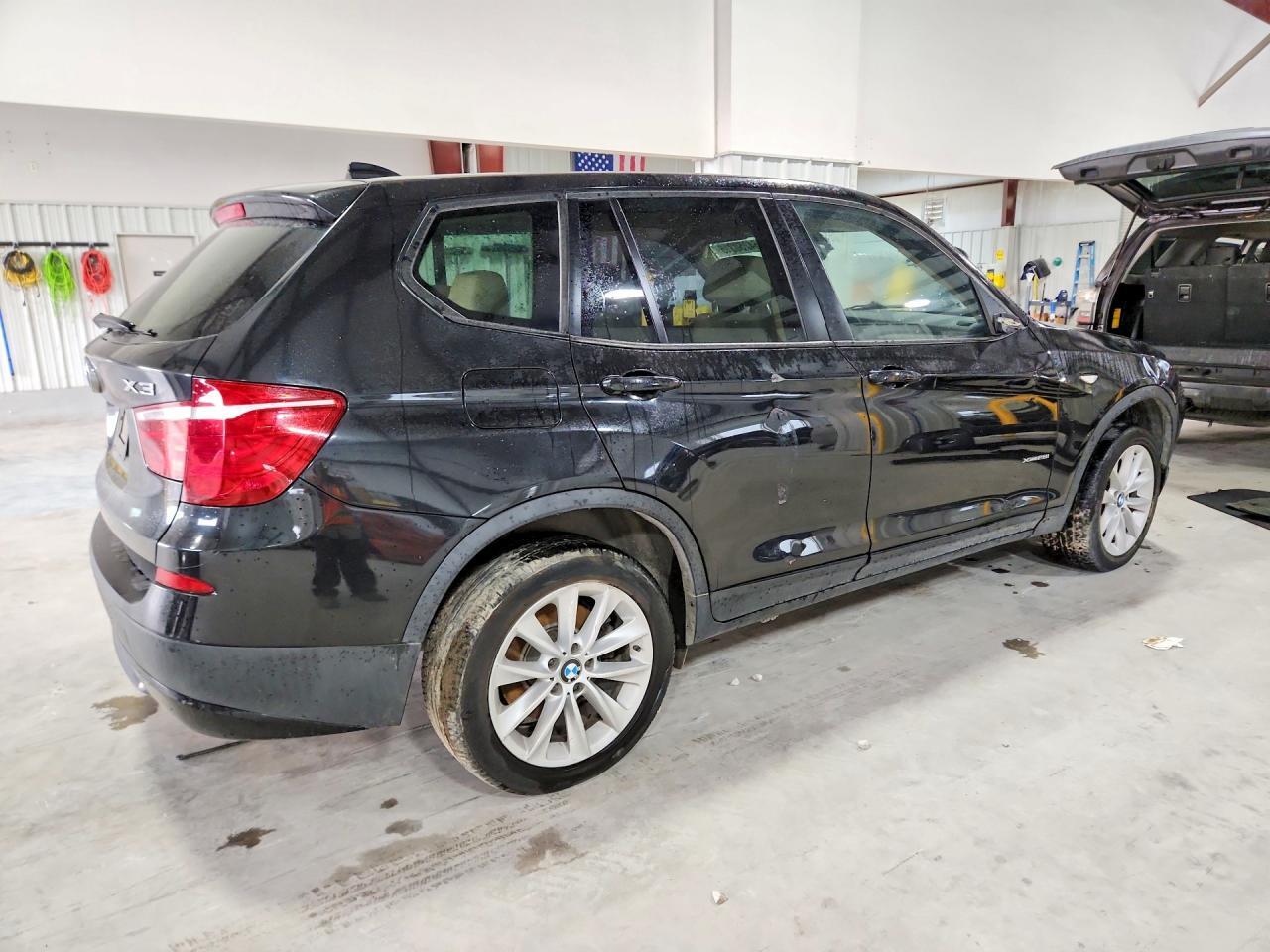 2013 BMW X3 XDRIVE28I — Фото 3 из 13