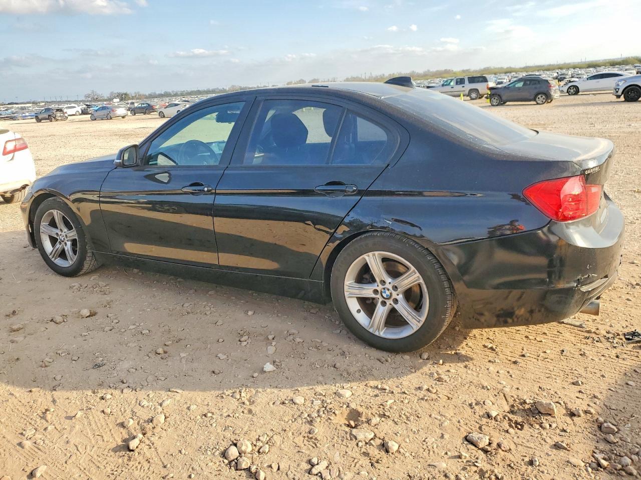 2014 BMW 320 I — Фото 2 из 12